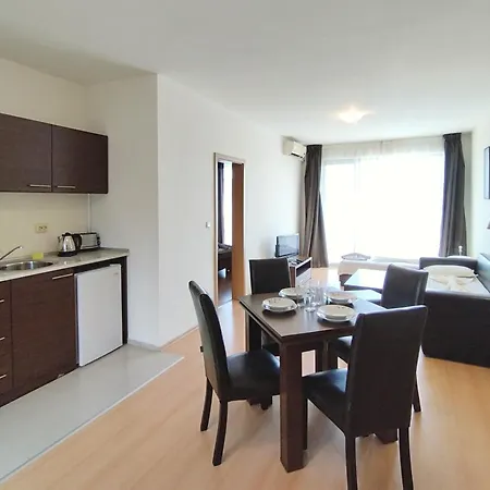Charming 1 Bedroom Appartement *